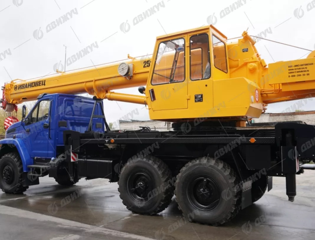 Автокран Ивановец КС-45717-2 на шасси УРАЛ-4320 NEXT