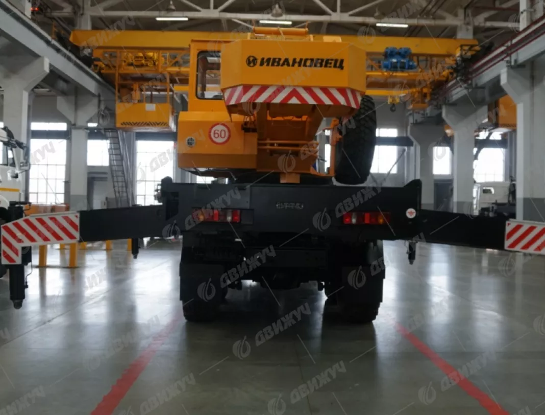 Автокран Ивановец КС-45717-2 на шасси УРАЛ-4320 NEXT