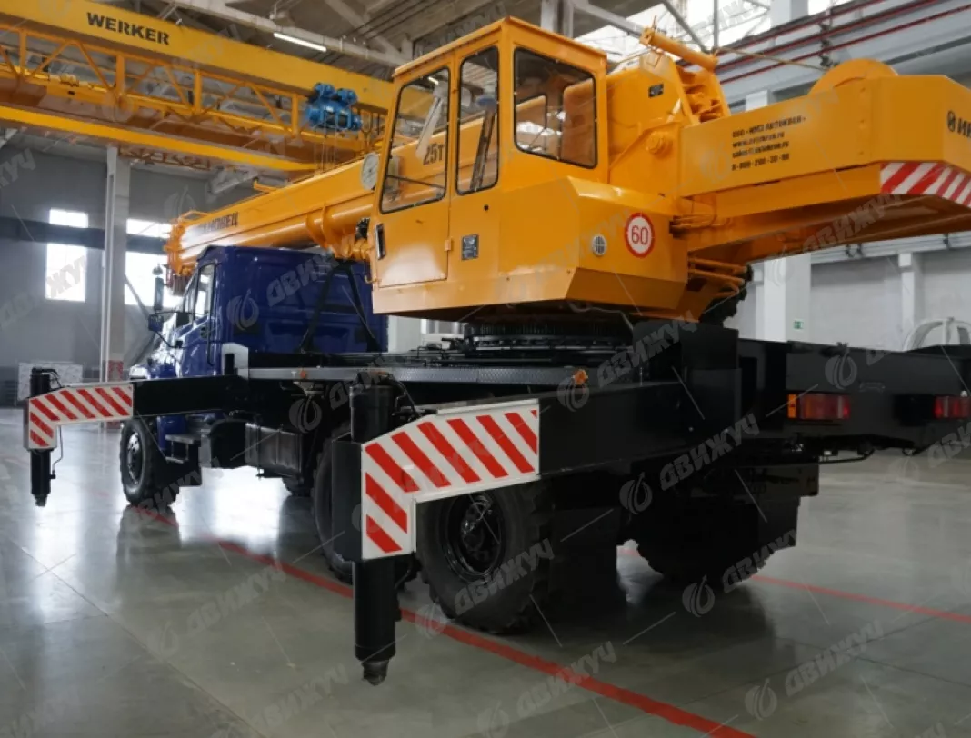 Автокран Ивановец КС-45717-2 на шасси УРАЛ-4320 NEXT