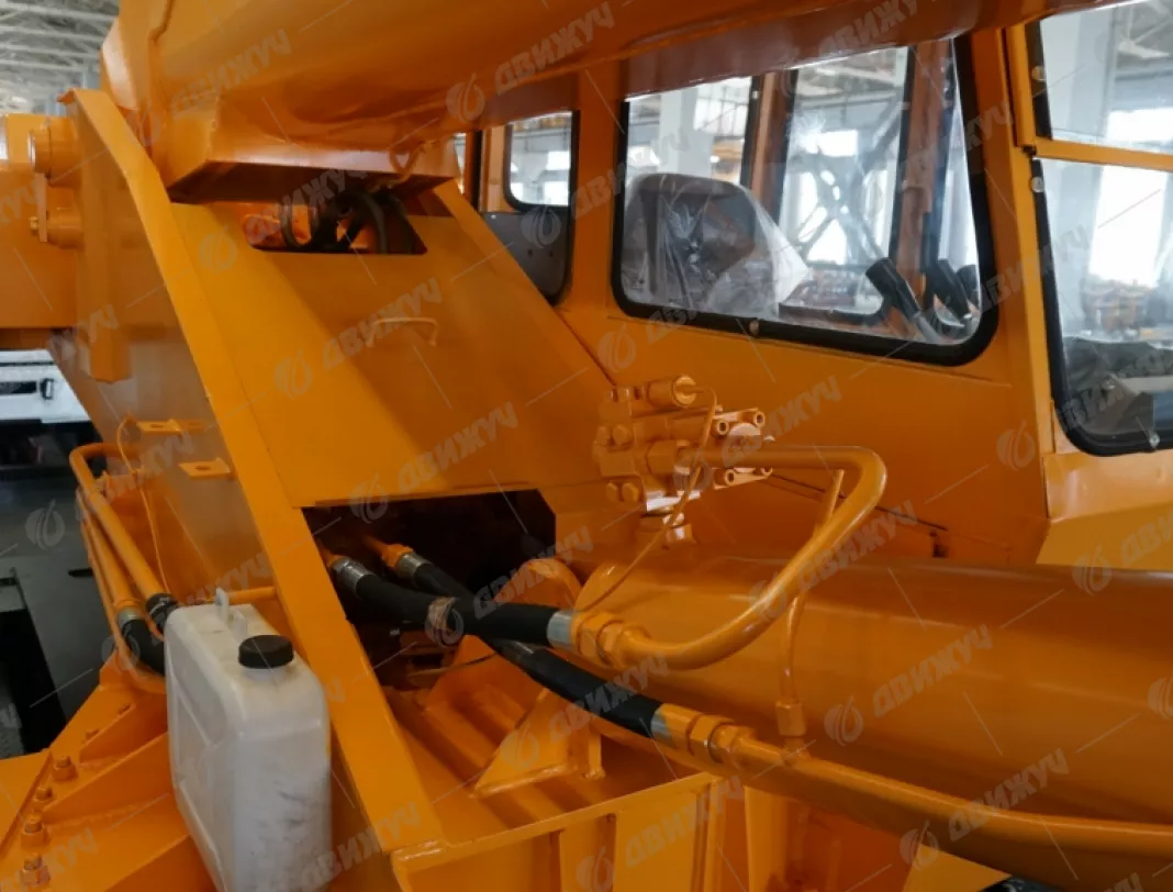 Автокран Ивановец 45717К-1 на шасси КАМАЗ-65115