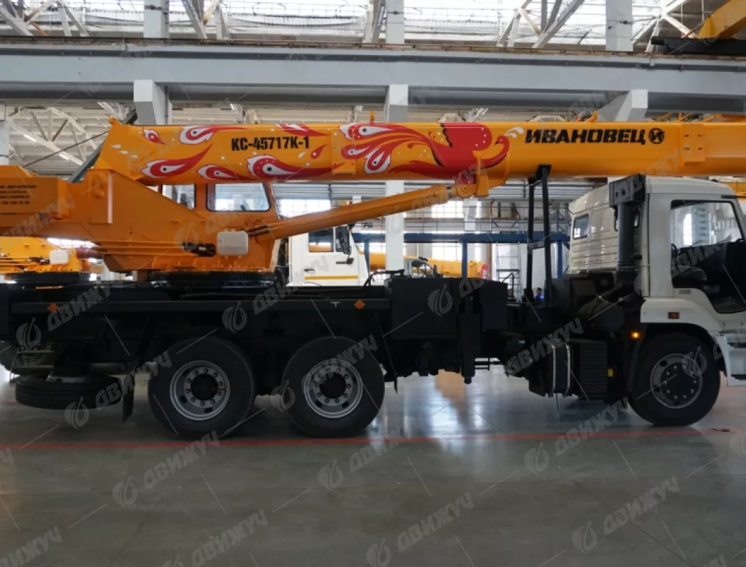 Автокран Ивановец 45717К-1 на шасси КАМАЗ-65115