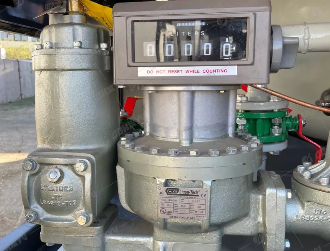 Газовоз АЦТ-10(12) на шасси КАМАЗ 43253