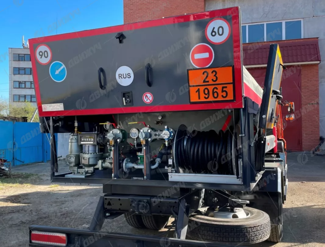Газовоз АЦТ-10(12) на шасси КАМАЗ 43253