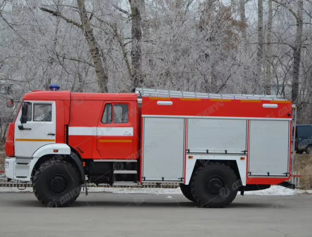 Автоцистерна пожарная АЦ-3,0-40 на шасси КАМАЗ-43502