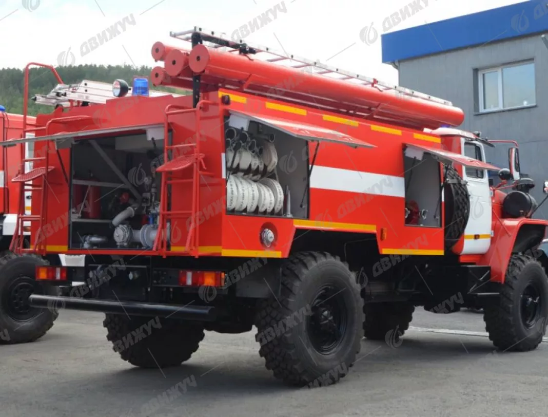 Автоцистерна пожарная АЦ-4,0-40 на шасси Урал-43206 