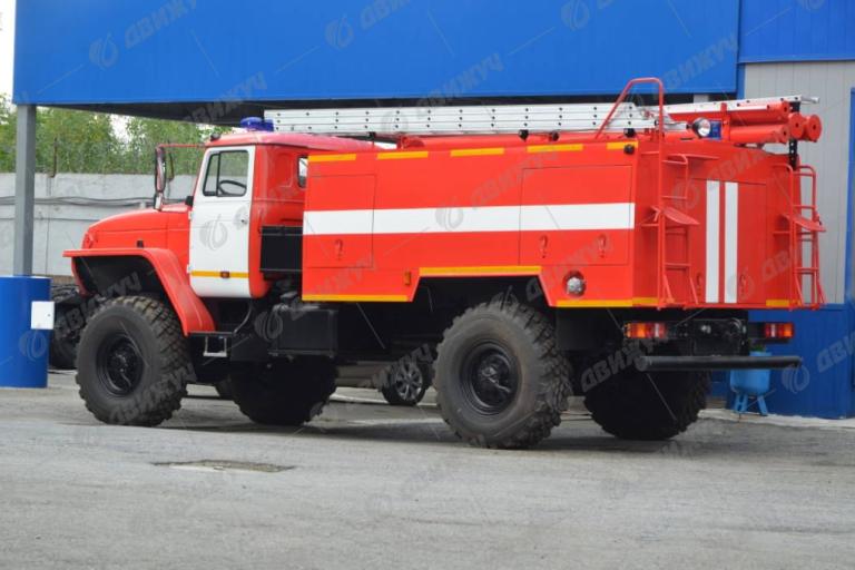 Автоцистерна пожарная АЦ-4,0-40 на шасси Урал-43206 