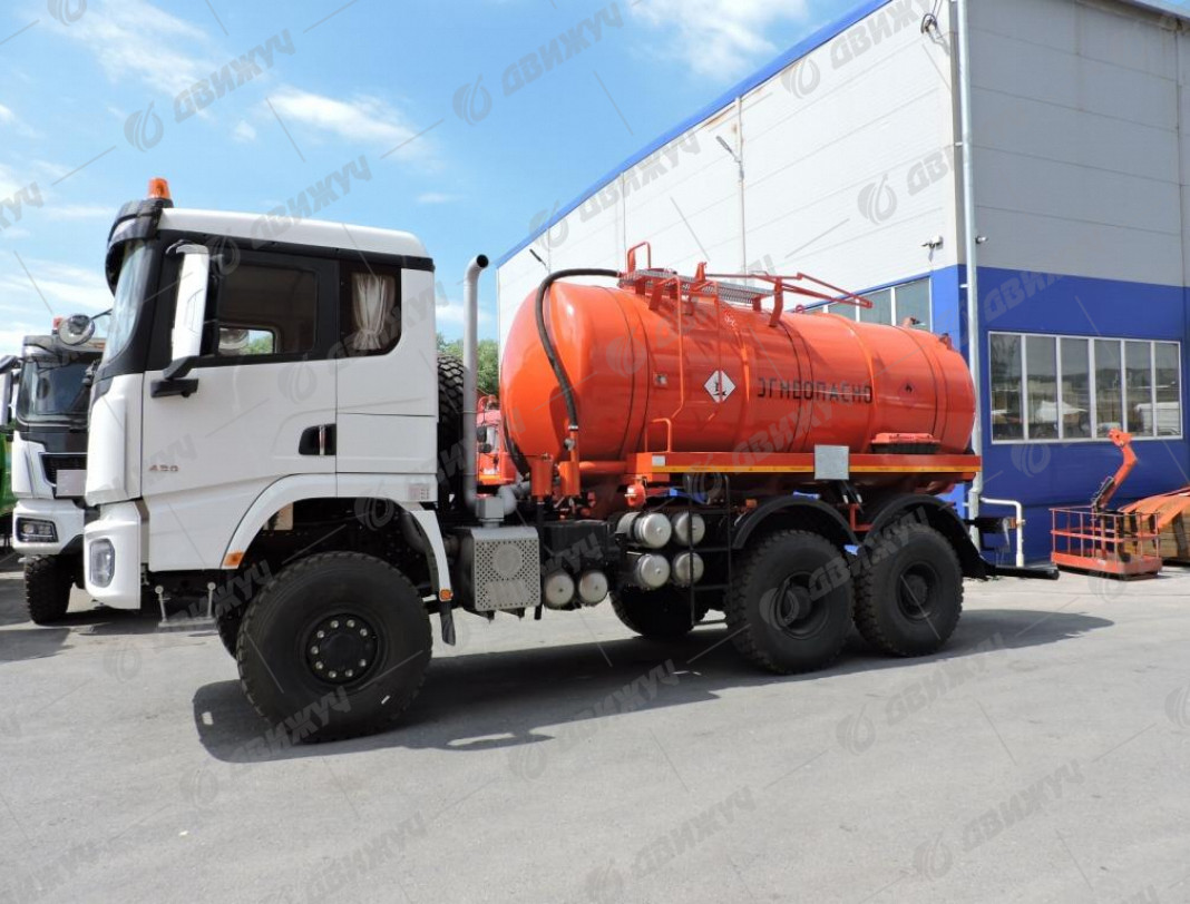 АКН-ОД 14 на шасси Shacman X3000 6х6 (SX42586V385) (Односкатная ошиновка)