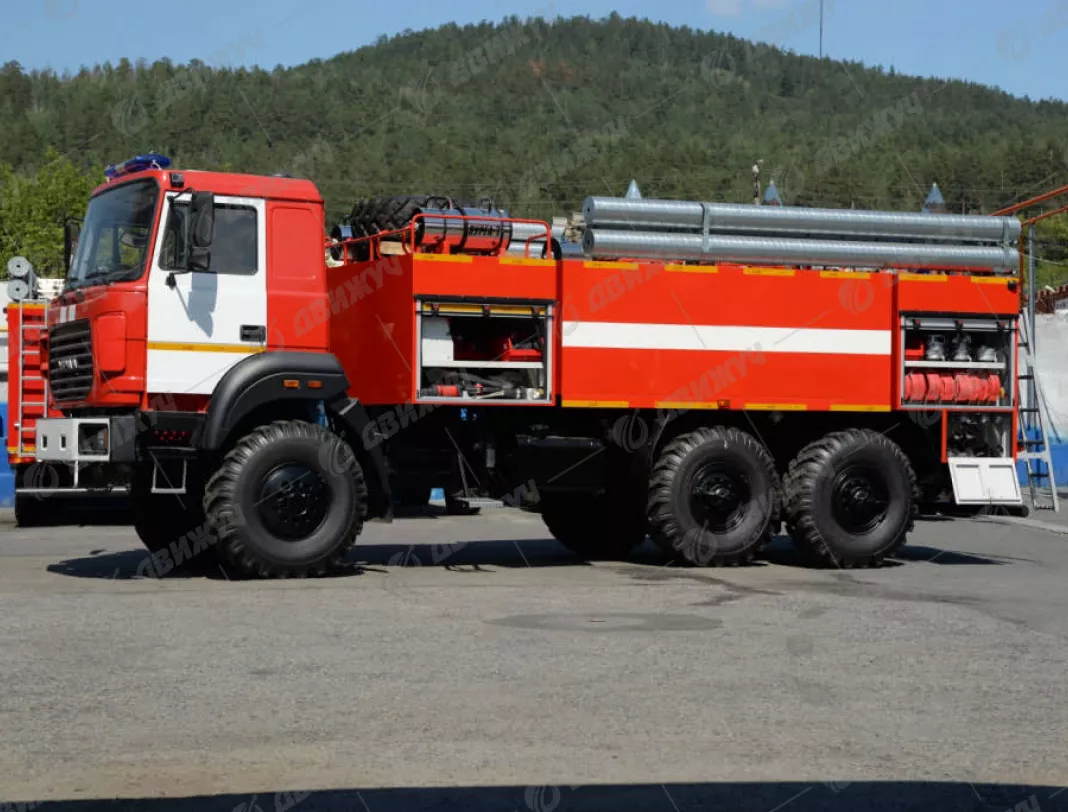Автомобиль пожарный АЦ-6,0-40 на шасси Урал 5557