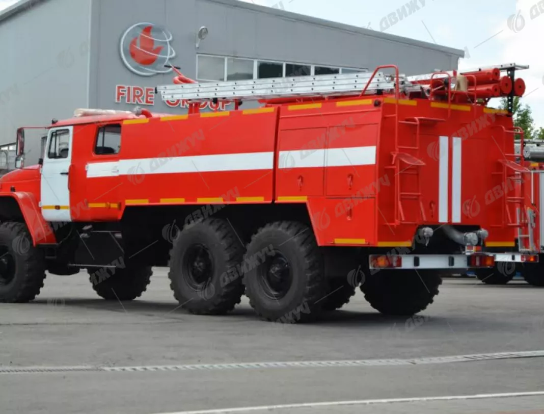 Автоцистерна пожарная АЦ-8,0-40 на шасси Урал-55571