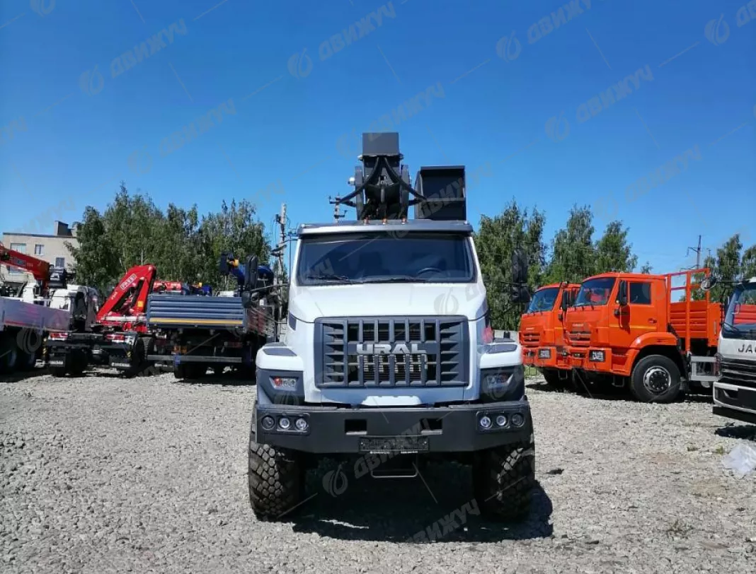Автогидроподъемник HorYong SKY 450SF на шасси Урал 4320-72Е5