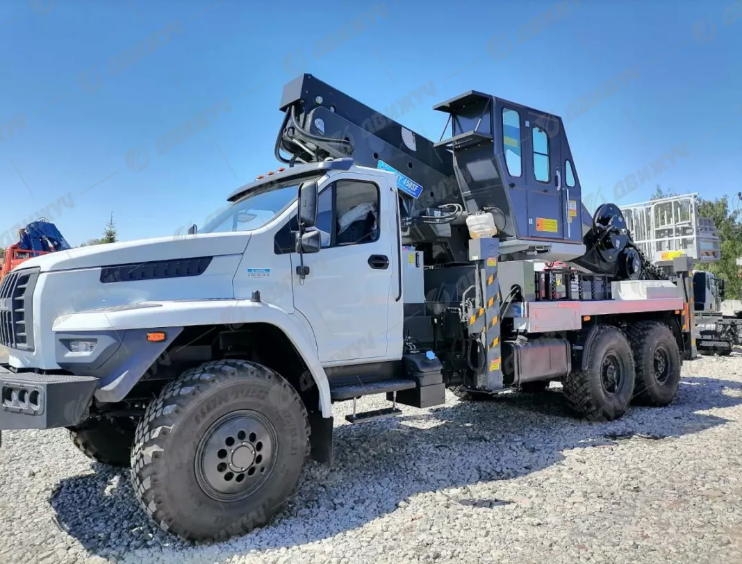 Автогидроподъемник HorYong SKY 450SF на шасси Урал 4320-72Е5