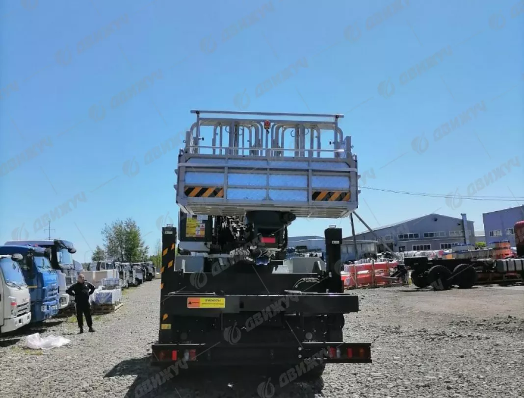 Автогидроподъемник HorYong SKY 450SF на шасси Урал 4320-72Е5