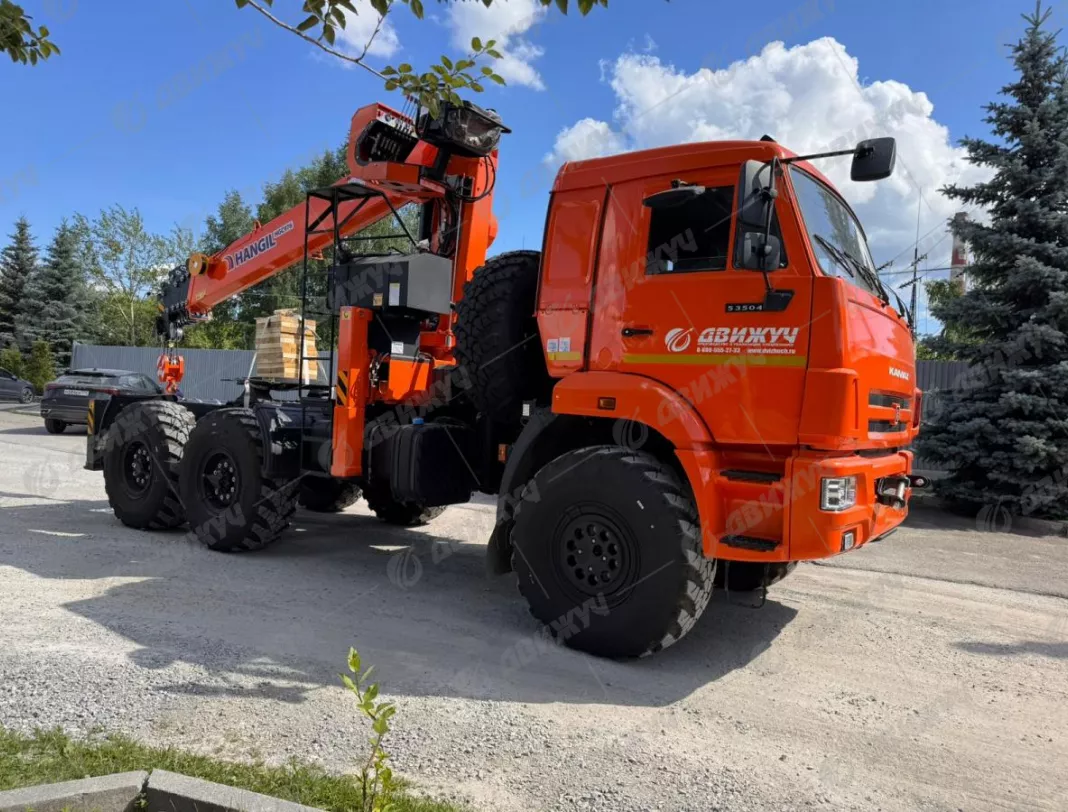 Седельный тягач Камаз 53504 с КМУ HANGIL (Хангил) HGC 986