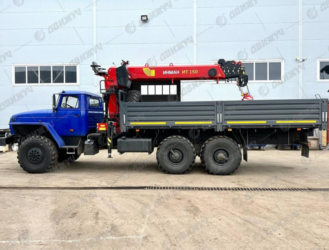 Бортовой Урал 4320 (капотный) с КМУ  ИТ-150 (тросовый)