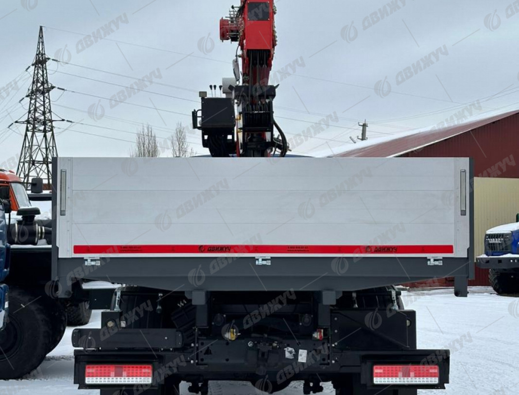 Бортовой камаз 43118-3090-76 (RR) с КМУ KineТесh FSC 200С