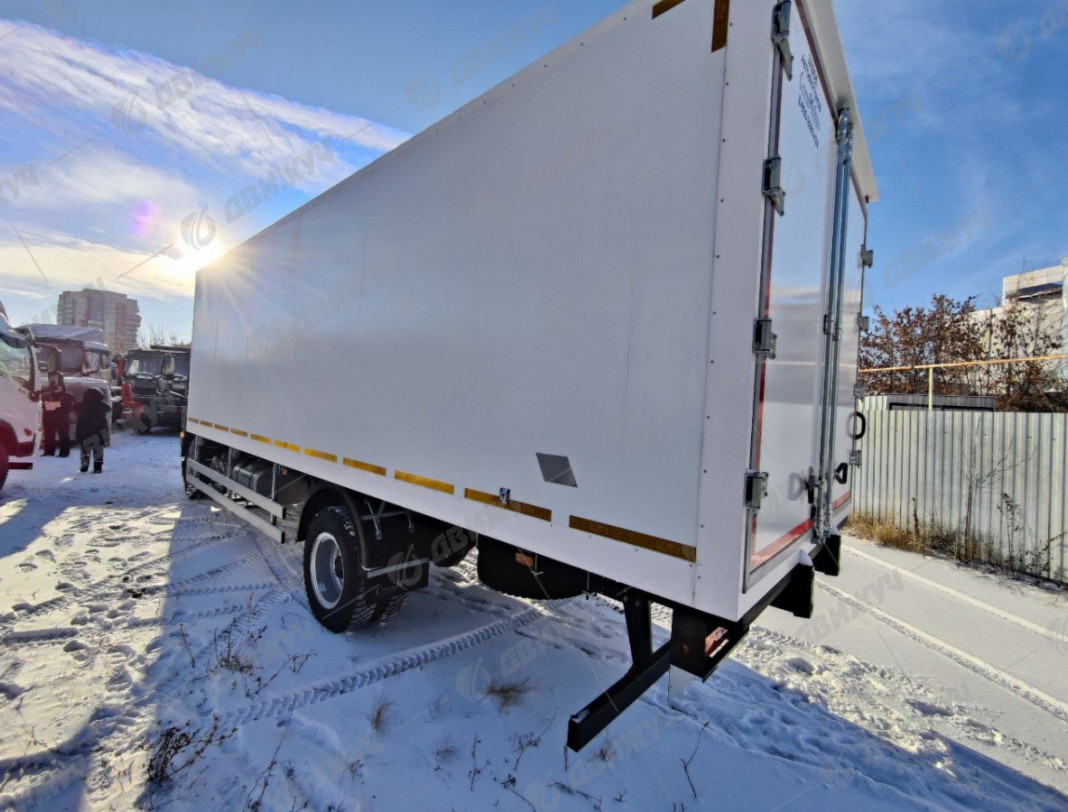 Фургон изотермический на шасси DAYUN X120 CGC1120D