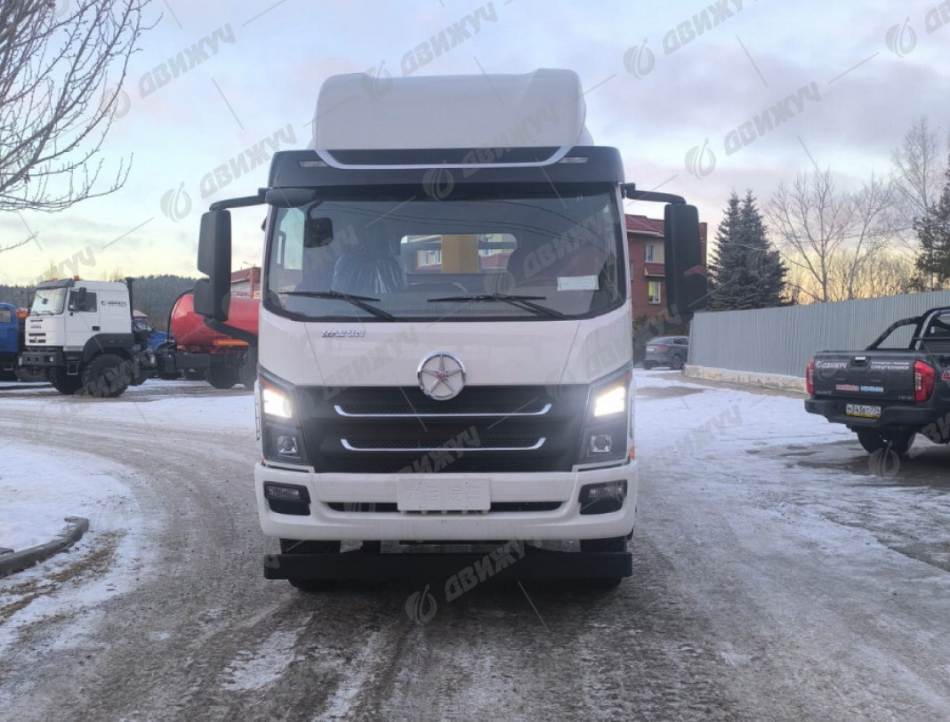 Бортовой автомобиль DAYUN X120 c КМУ XCMG SQS125