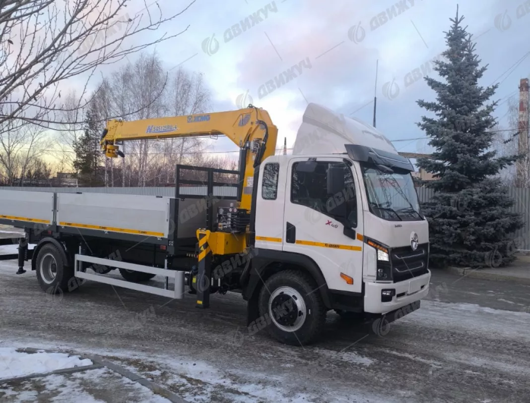 Бортовой автомобиль DAYUN X120 c КМУ XCMG SQS125