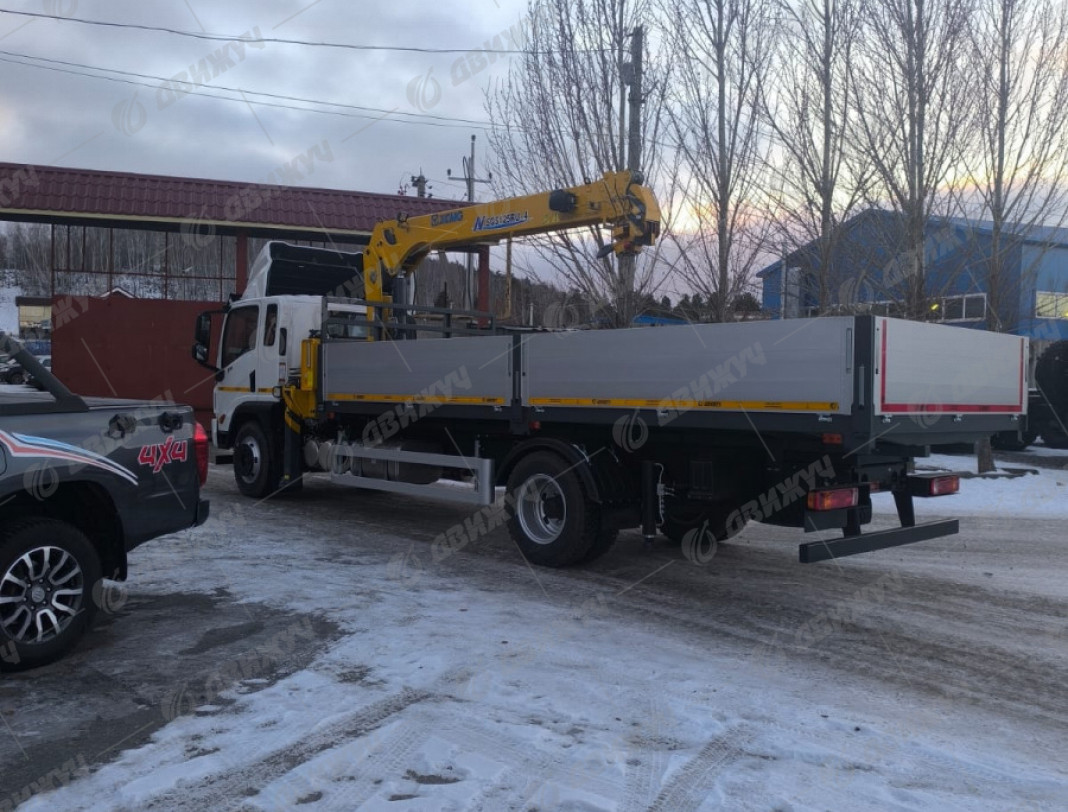 Бортовой автомобиль DAYUN X120 c КМУ XCMG SQS125