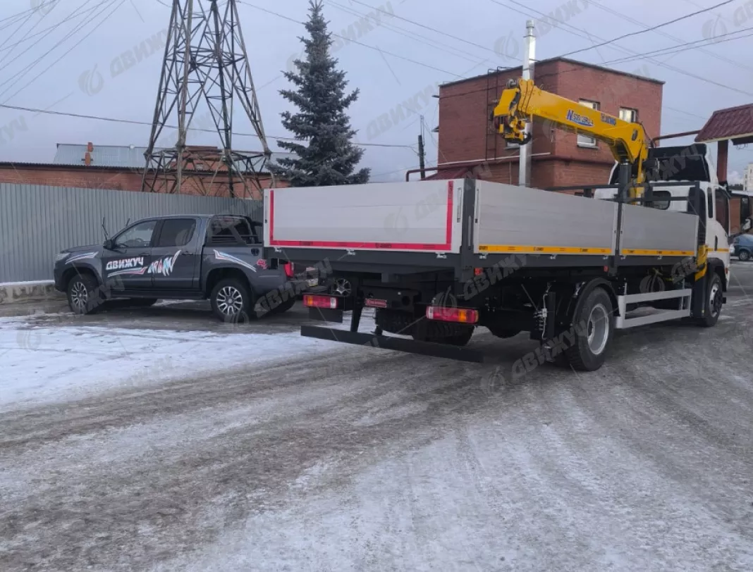 Бортовой автомобиль DAYUN X120 c КМУ XCMG SQS125