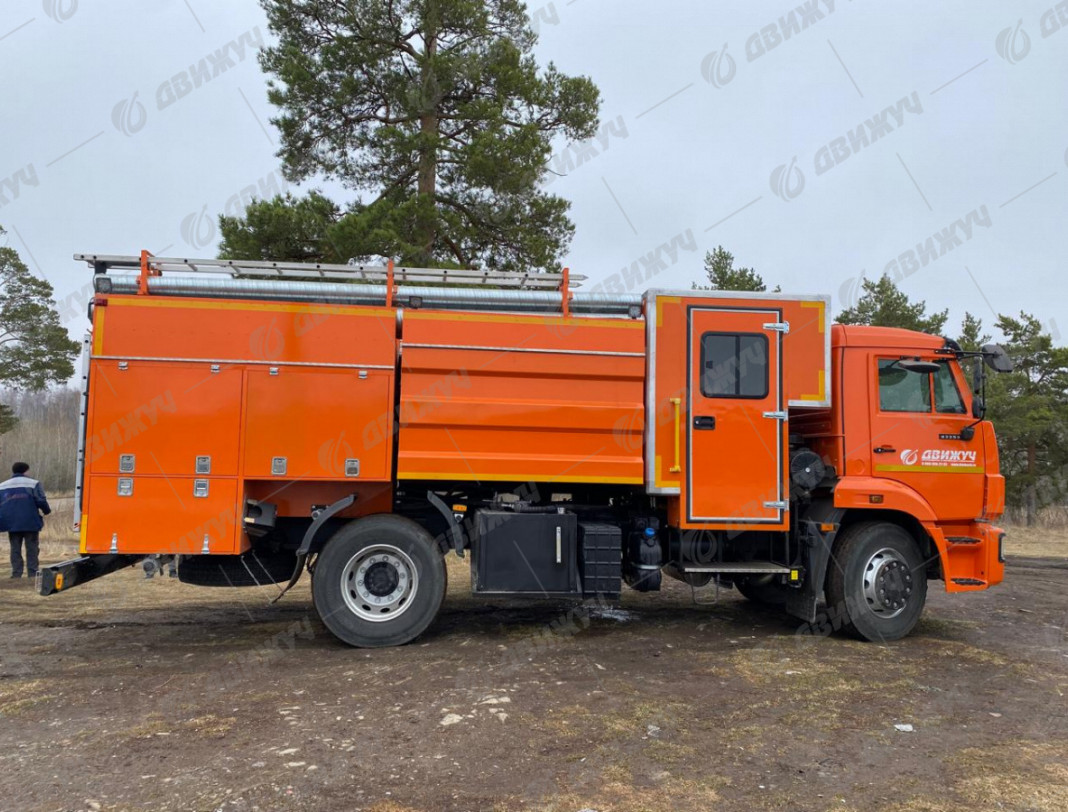Автоцистерна специализированная АЦ 5,0-40 на шасси КАМАЗ 43253 (насос НЦПН-40/100)