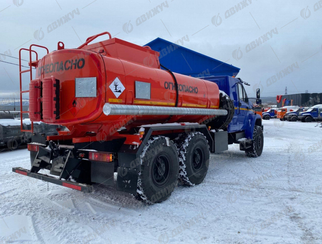 Автотопливозаправщик АТЗ-10 на шасси Урал Next 4320