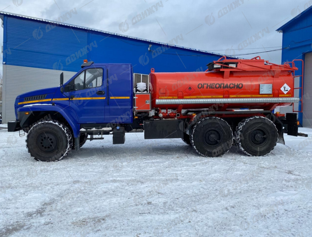 Автотопливозаправщик АТЗ-10 на шасси Урал Next 4320