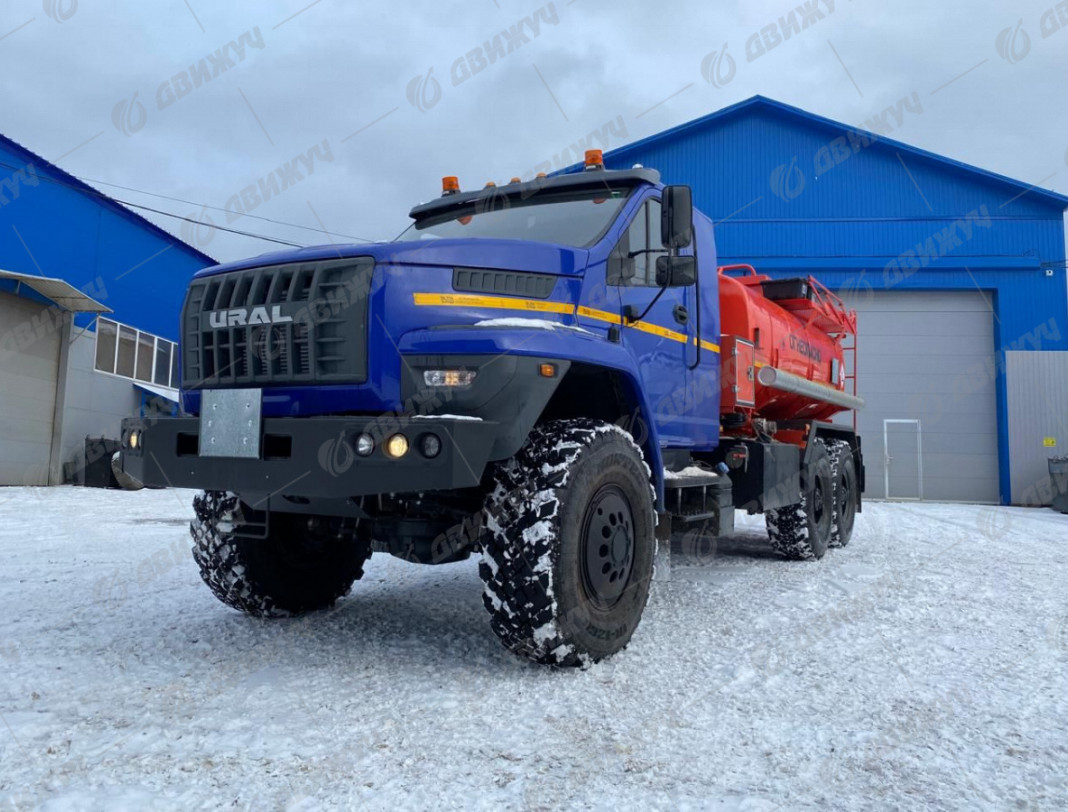 Автотопливозаправщик АТЗ-10 на шасси Урал Next 4320