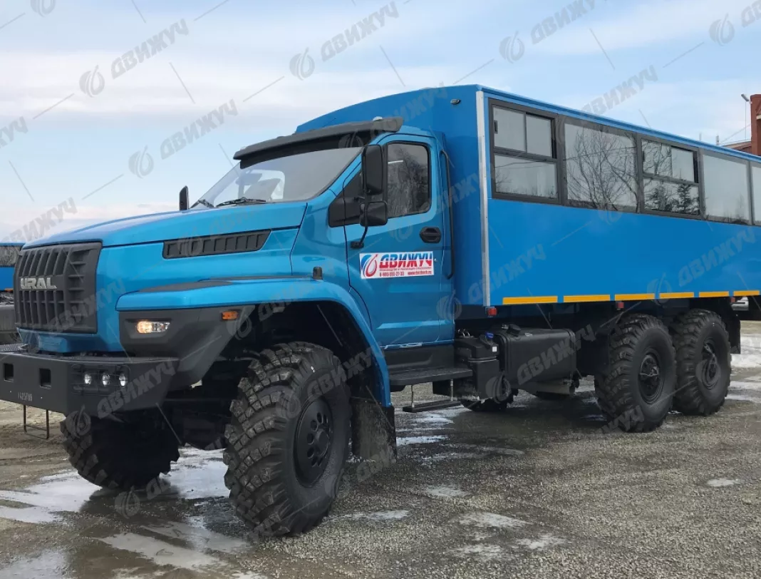 Вахтовый автобус на шасси Урал NEXT 3255-5013-71Е5