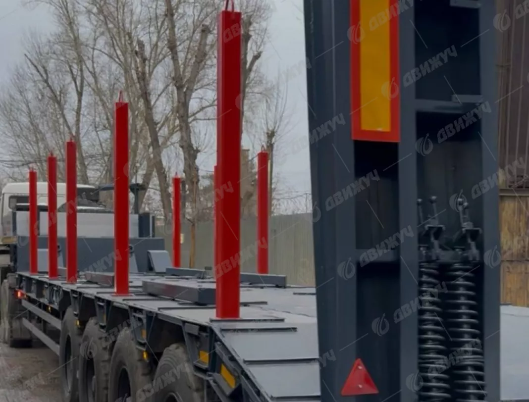 Полуприцеп-тяжеловоз ЧМЗАП 99903-0000041-КУ4 высокорамный