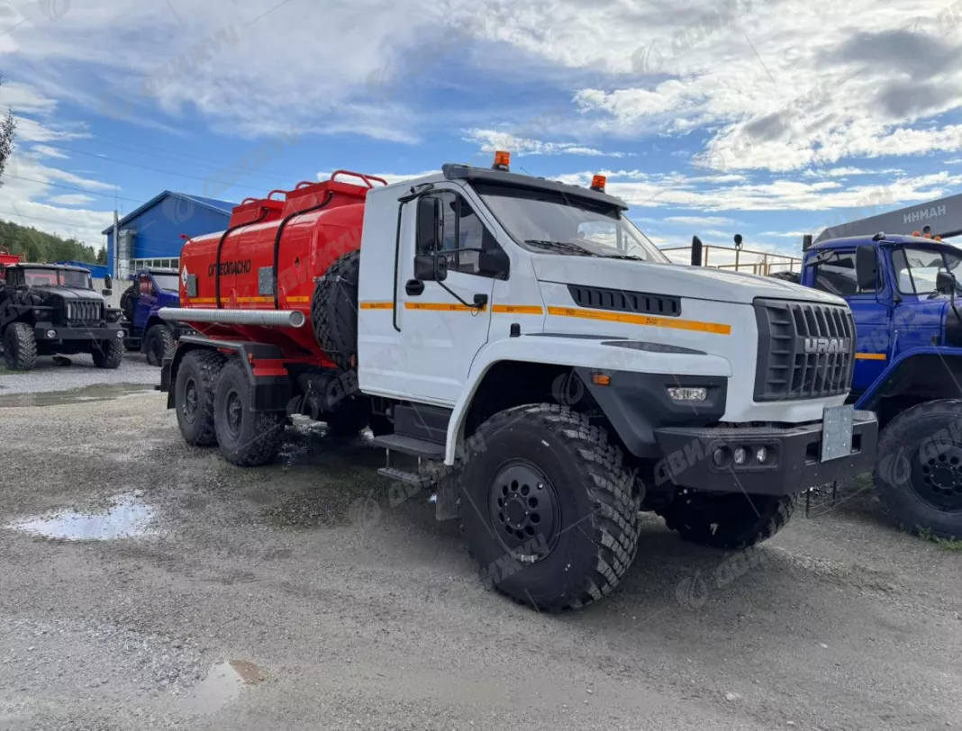 АТЗ-12/2 Урал NEXT 4320-72Е5 со спальником