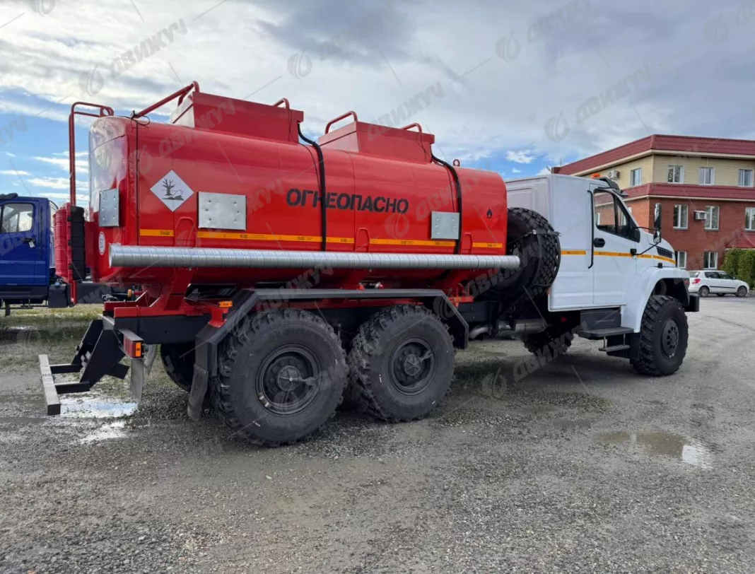 АТЗ-12/2 Урал NEXT 4320-72Е5 со спальником