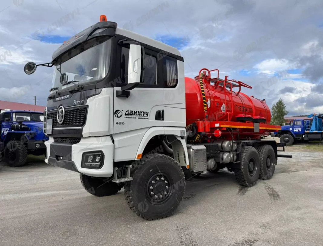 АКН-10 на шасси Shacman SX32586V385 