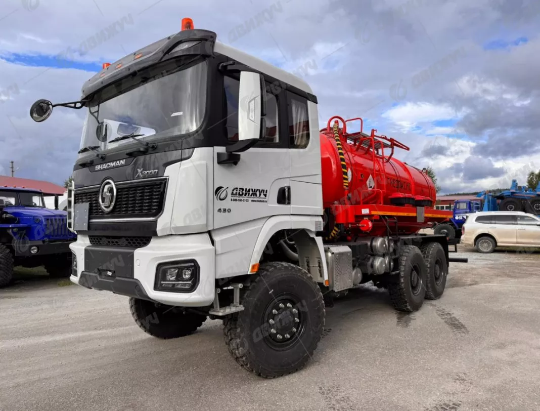 АКН-10 на шасси Shacman SX32586V385 