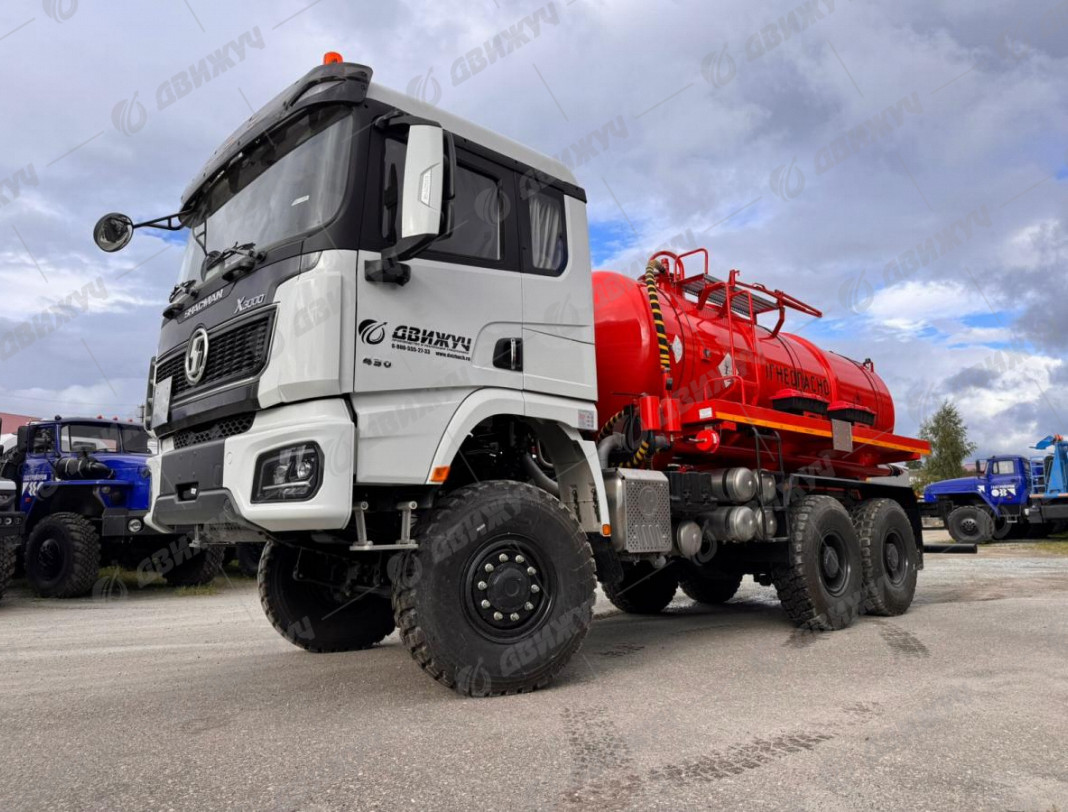 АКН-10 на шасси Shacman SX32586V385 