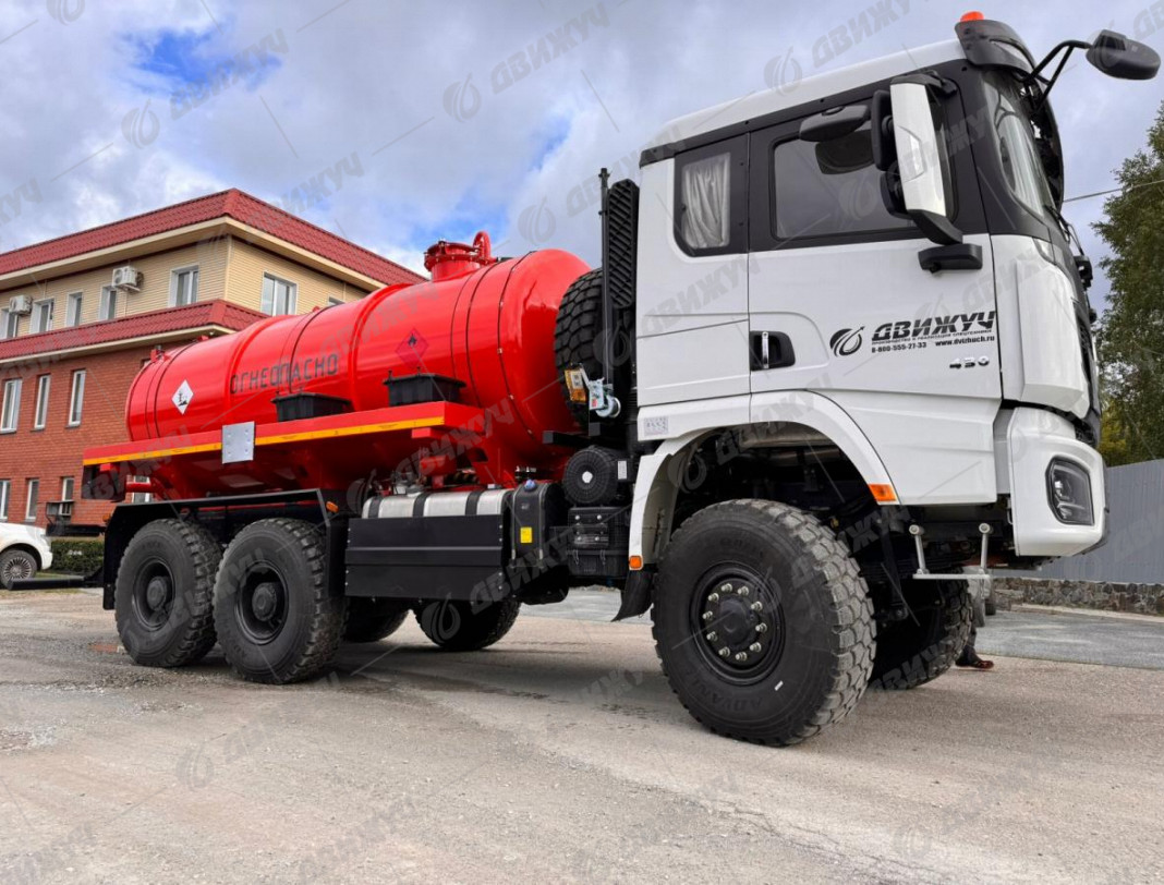 АКН-10 на шасси Shacman SX32586V385 