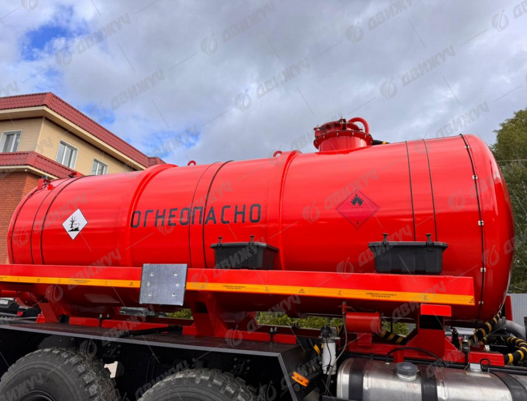 АКН-10 на шасси Shacman SX32586V385 