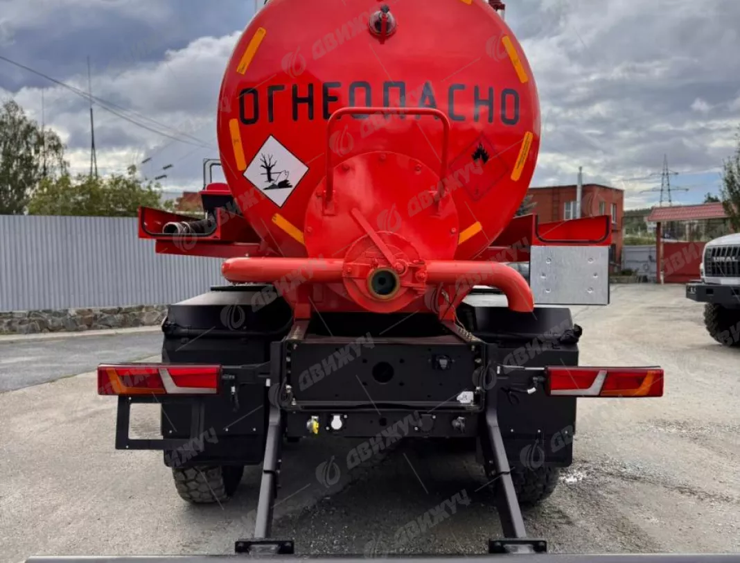 АКН-10 на шасси Shacman SX32586V385 