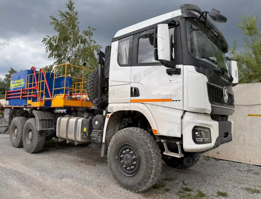 Цементировочный агрегат СИН-35 на шасси Shacman SX32586V385