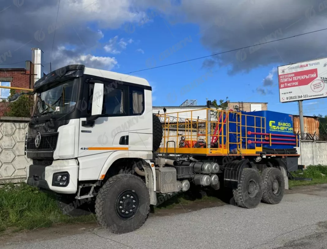 Цементировочный агрегат СИН-35 на шасси Shacman SX32586V385