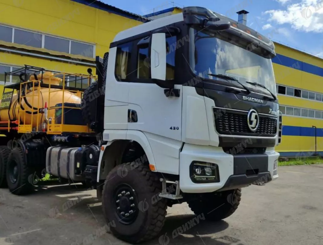  Агрегат кислотной обработки скважин СИН-32 на шасси Shacman SX32586V385