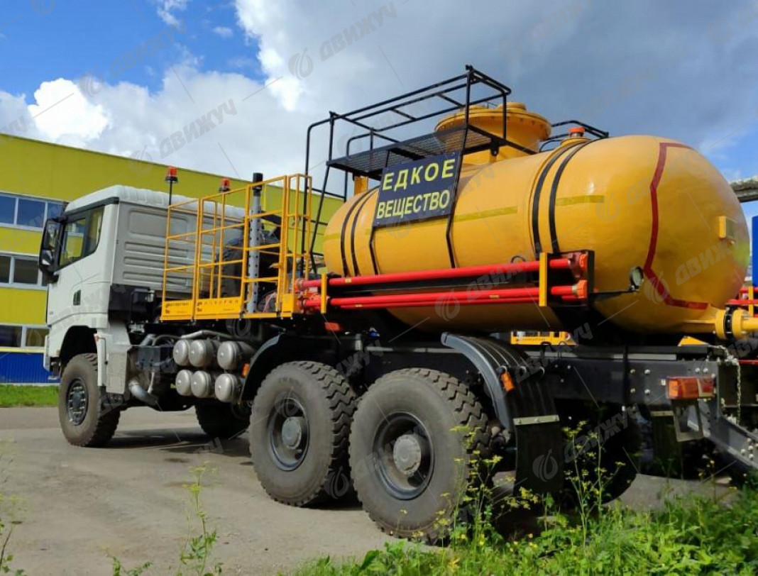  Агрегат кислотной обработки скважин СИН-32 на шасси Shacman SX32586V385