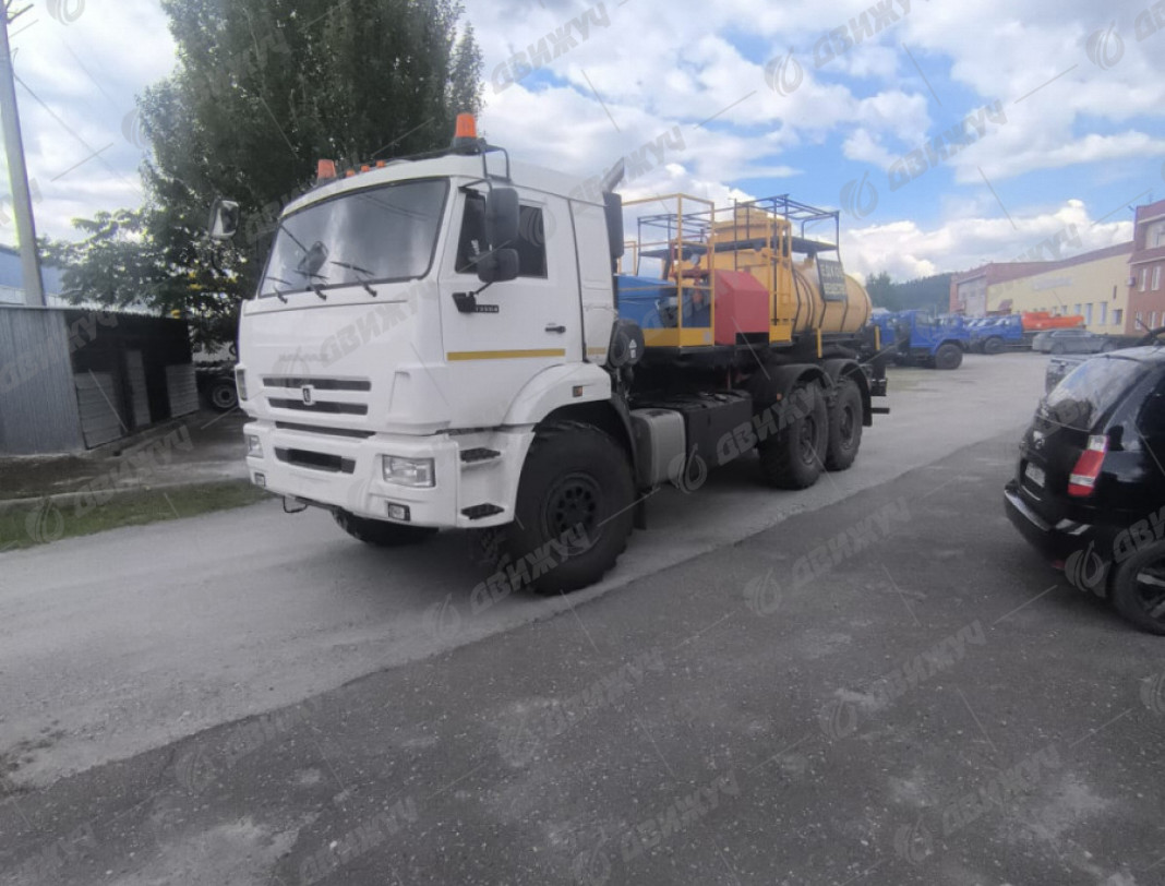 Агрегат кислотной обработки скважин на шасси КАМАЗ (насос ЗПН-32)