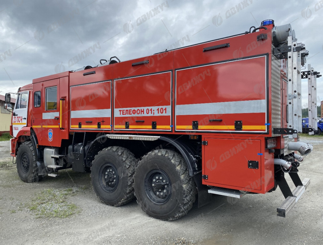 Автоцистерна пожарная АЦ-5,0-70 на шасси Камаз 43118