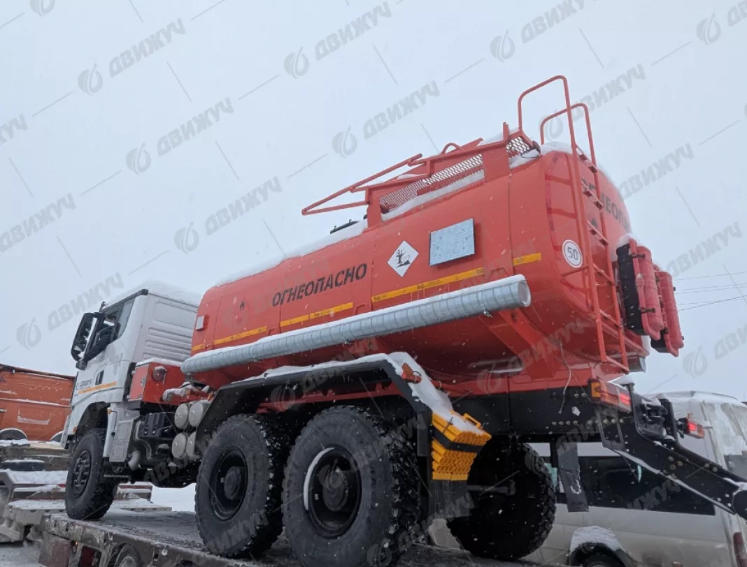 Автотопливозаправщик АТЗ-13 на шасси Shacman X3000