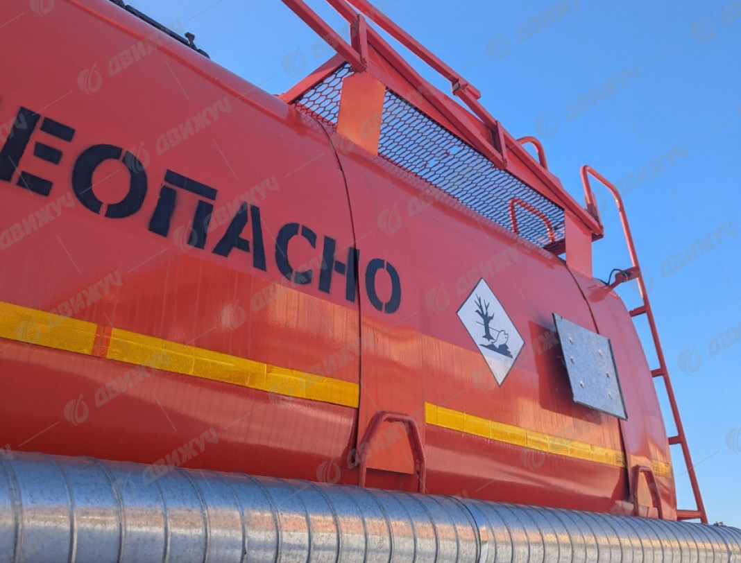 Автотопливозаправщик АТЗ-13 на шасси Shacman X3000