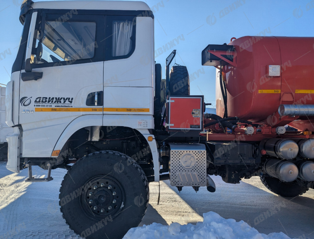 Автотопливозаправщик АТЗ-13 на шасси Shacman X3000