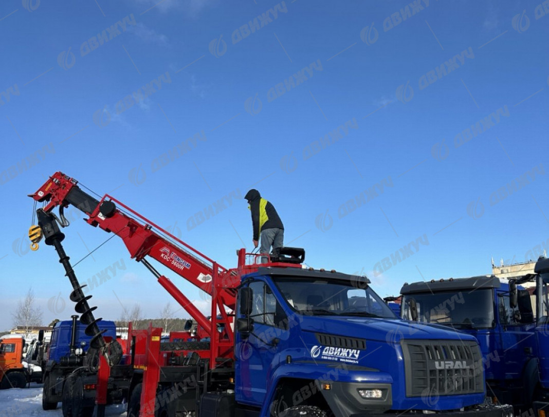 Бурильно-крановая машина БКМ с Kanglim KDC 5600 на шасси Урал NEXT 5557-72