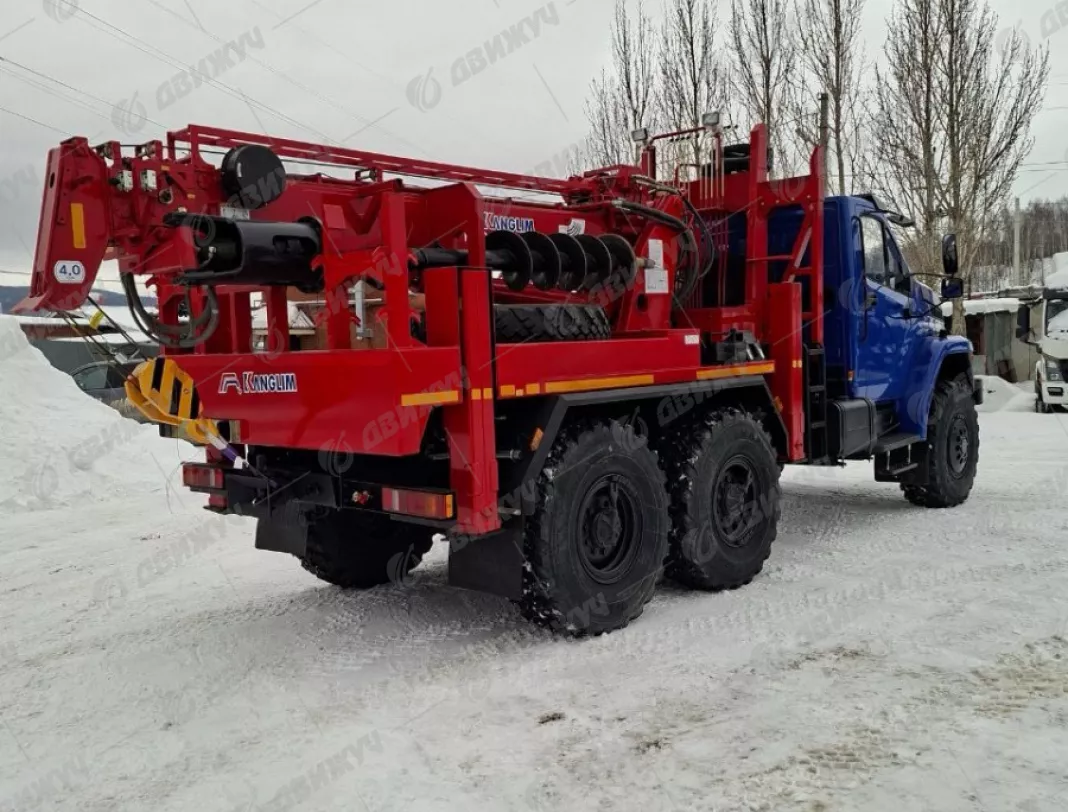 Бурильно-крановая машина БКМ с Kanglim KDC 5600 на шасси Урал NEXT 5557-72