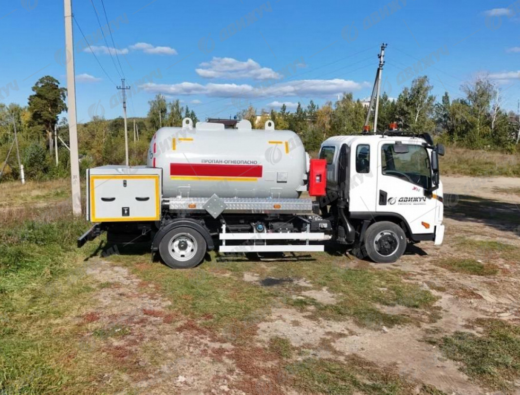 Газовоз АЦТ-4 на шасси DAYUN X60 XL-2030 CGC1060H